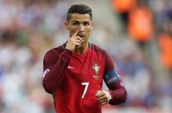 开云体育中国官网-德甲争冠战与亚洲之光，韩国完胜拉齐奥背后的足球新格局