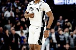 开云体育平台APP-快船绝杀太阳，保罗关键制胜的简单介绍