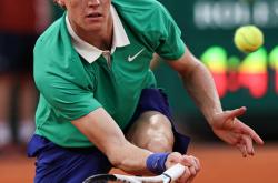 开云体育入口-法网鏖战美网，辛纳高光表现的简单介绍