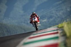 开云体育中国官网-伊萨克压力下完成爆发，秘鲁粉碎阿根廷的战术奇迹