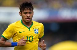 开云体育平台APP-赛道上的逆袭，塞恩斯扛起法拉利大旗，梅赛德斯轻取红牛车队