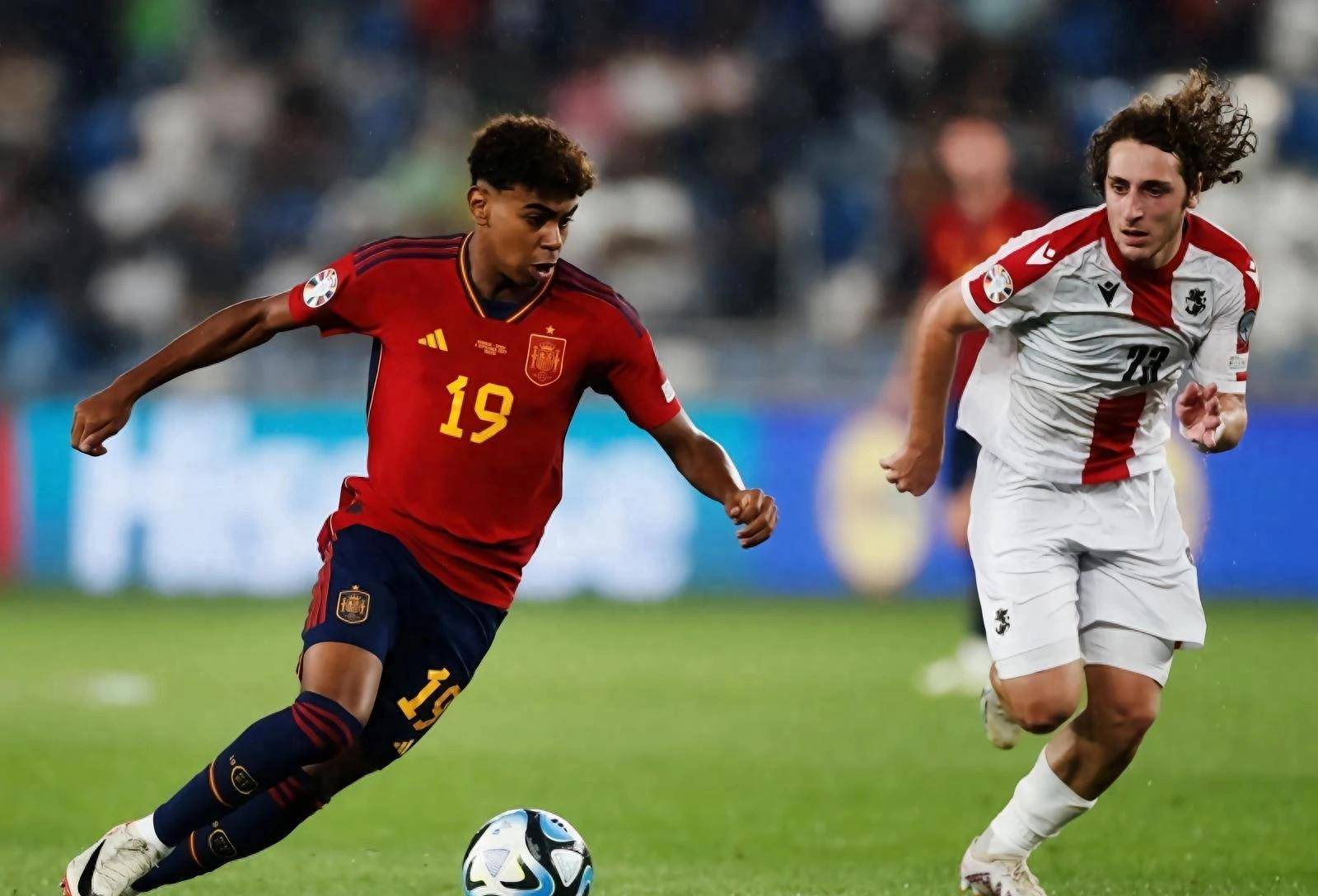 包含西班牙国家队轻松取胜！西班牙队将目标锁定晋级欧预赛的词条