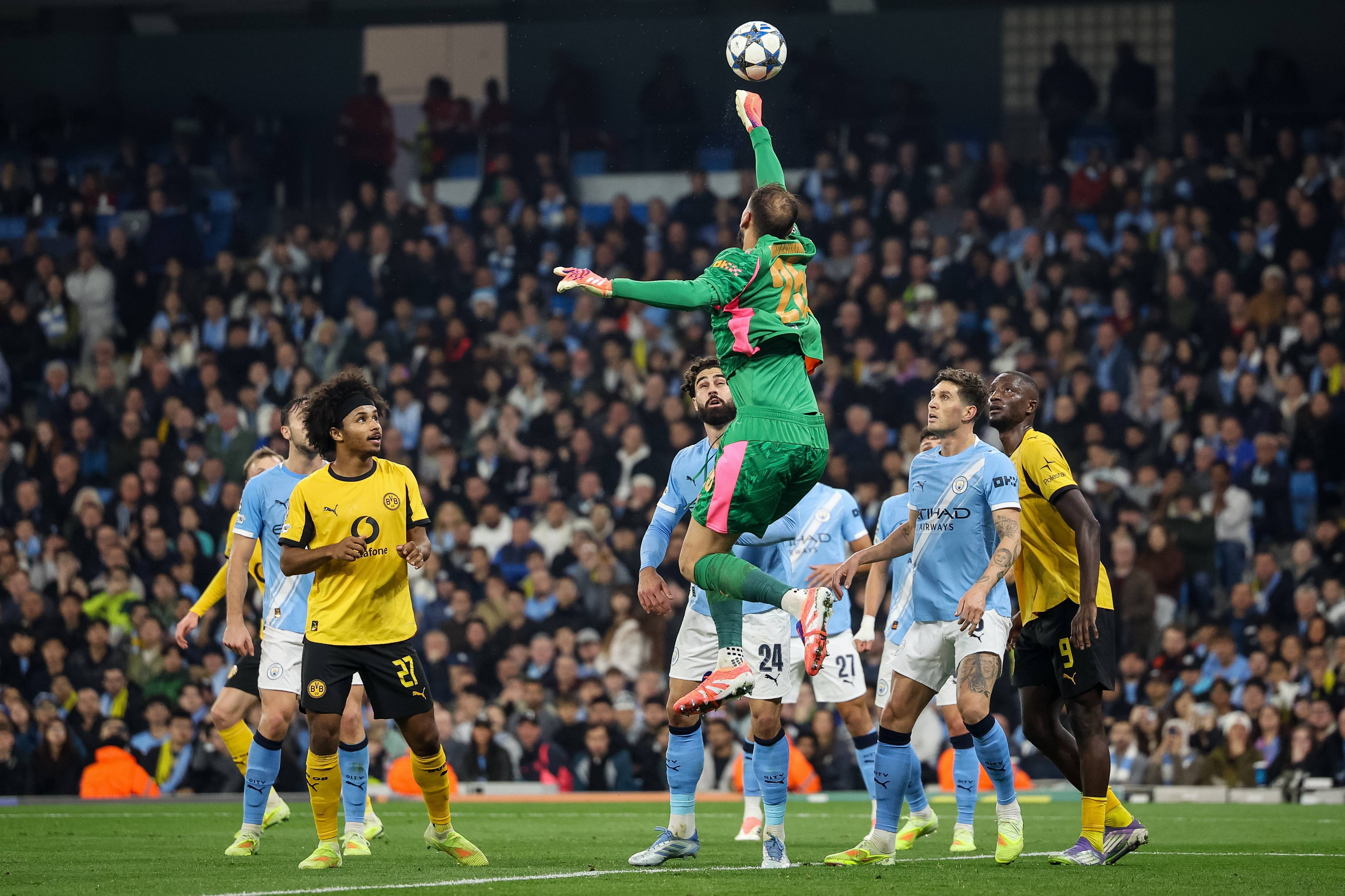 欧冠赛事临近：豪强争霸欧洲之巅