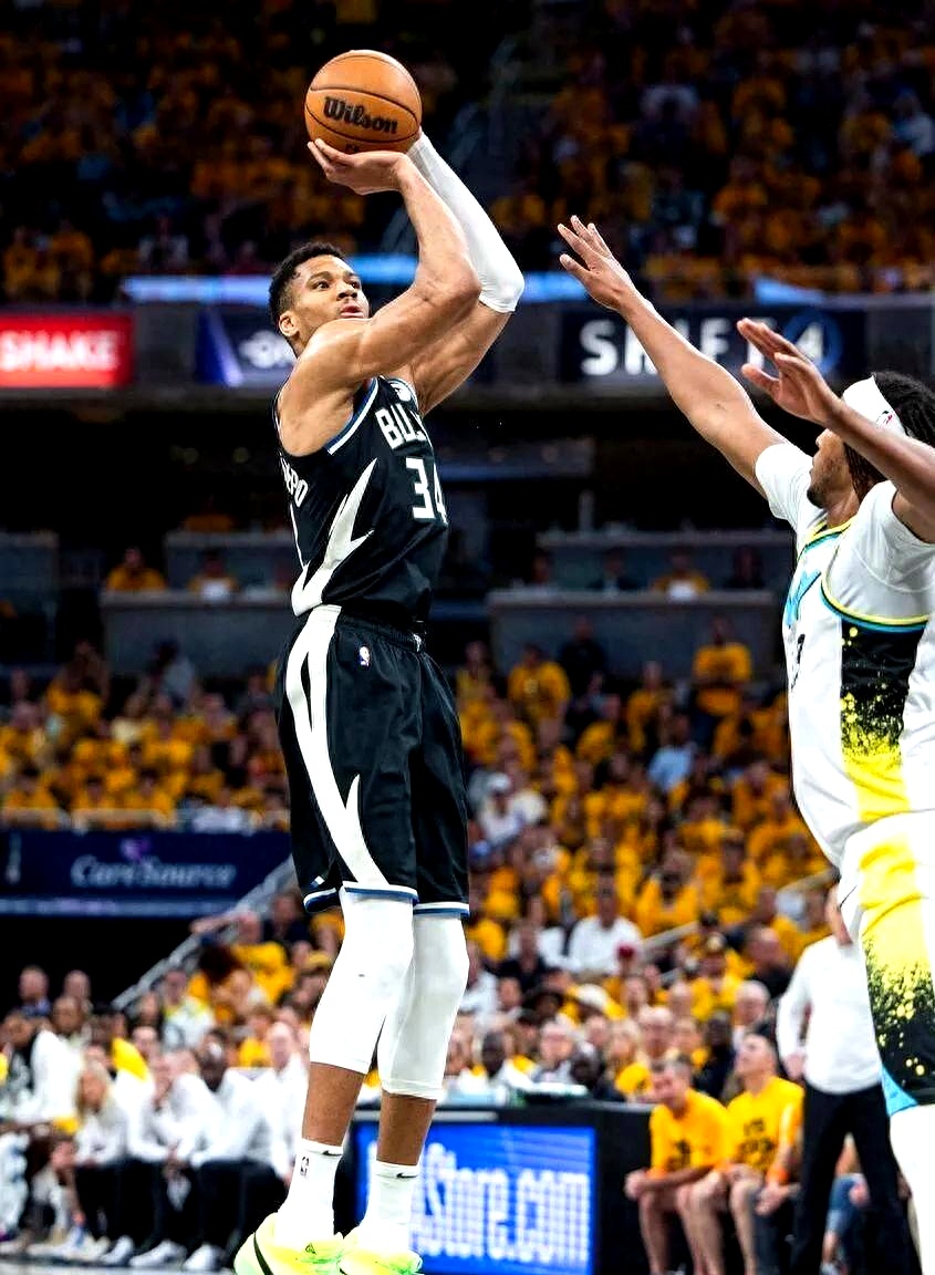 关于菲律宾男篮翻盘热火，字母哥送出助攻的信息