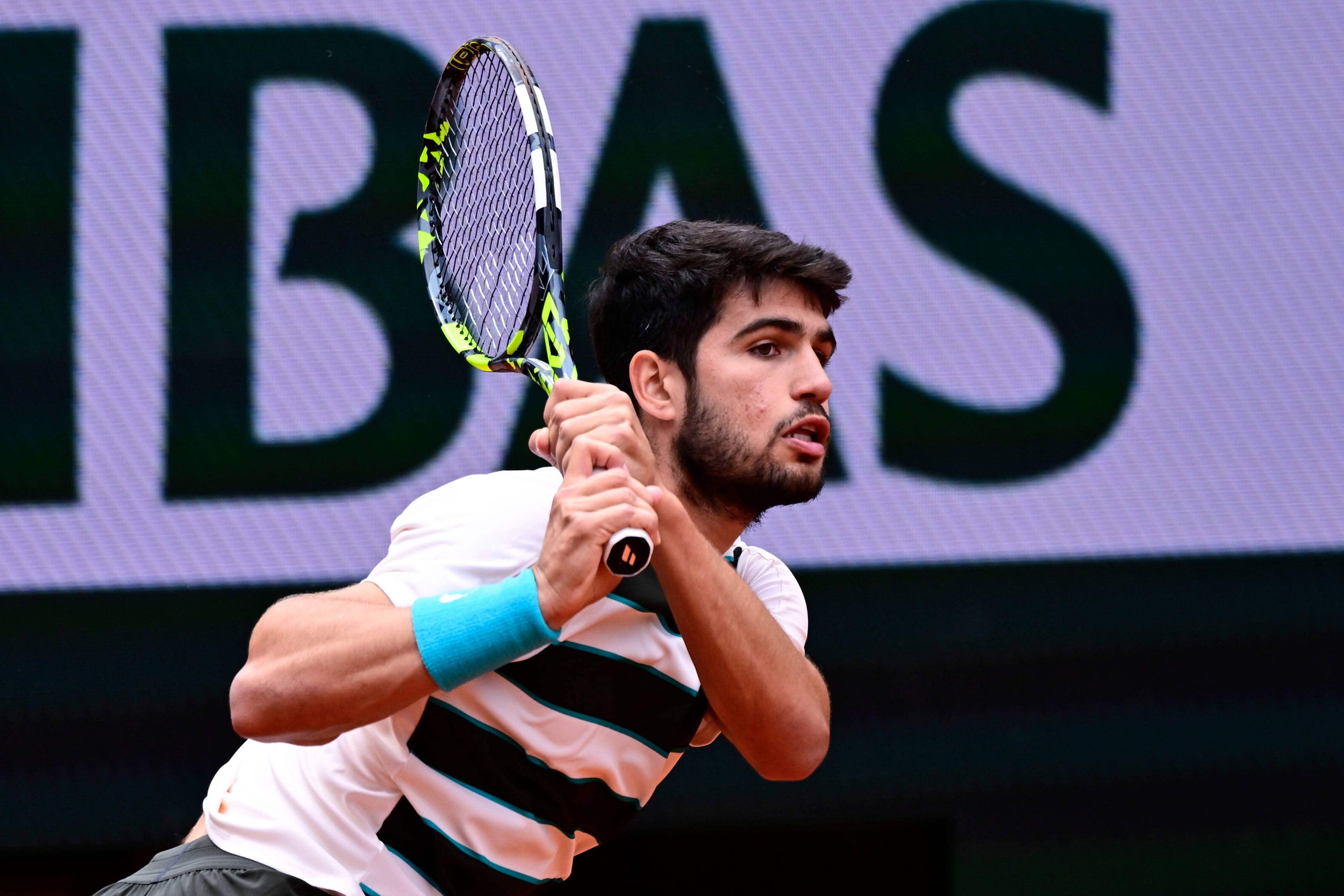 欧洲网球队翻盘英国网球队，阿尔卡拉斯送出助攻的简单介绍