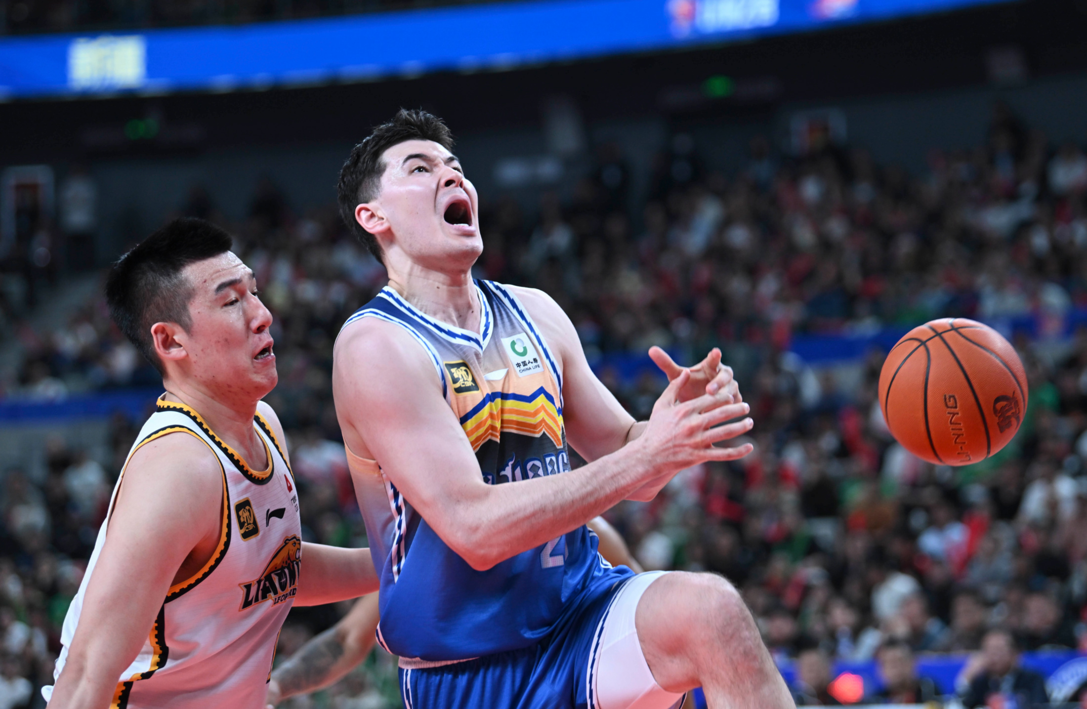 关于强队近期表现抢眼，反击取胜积分增加的信息