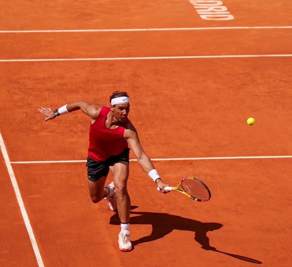 包含拉沃尔杯翻盘法网，纳达尔带队取胜的词条