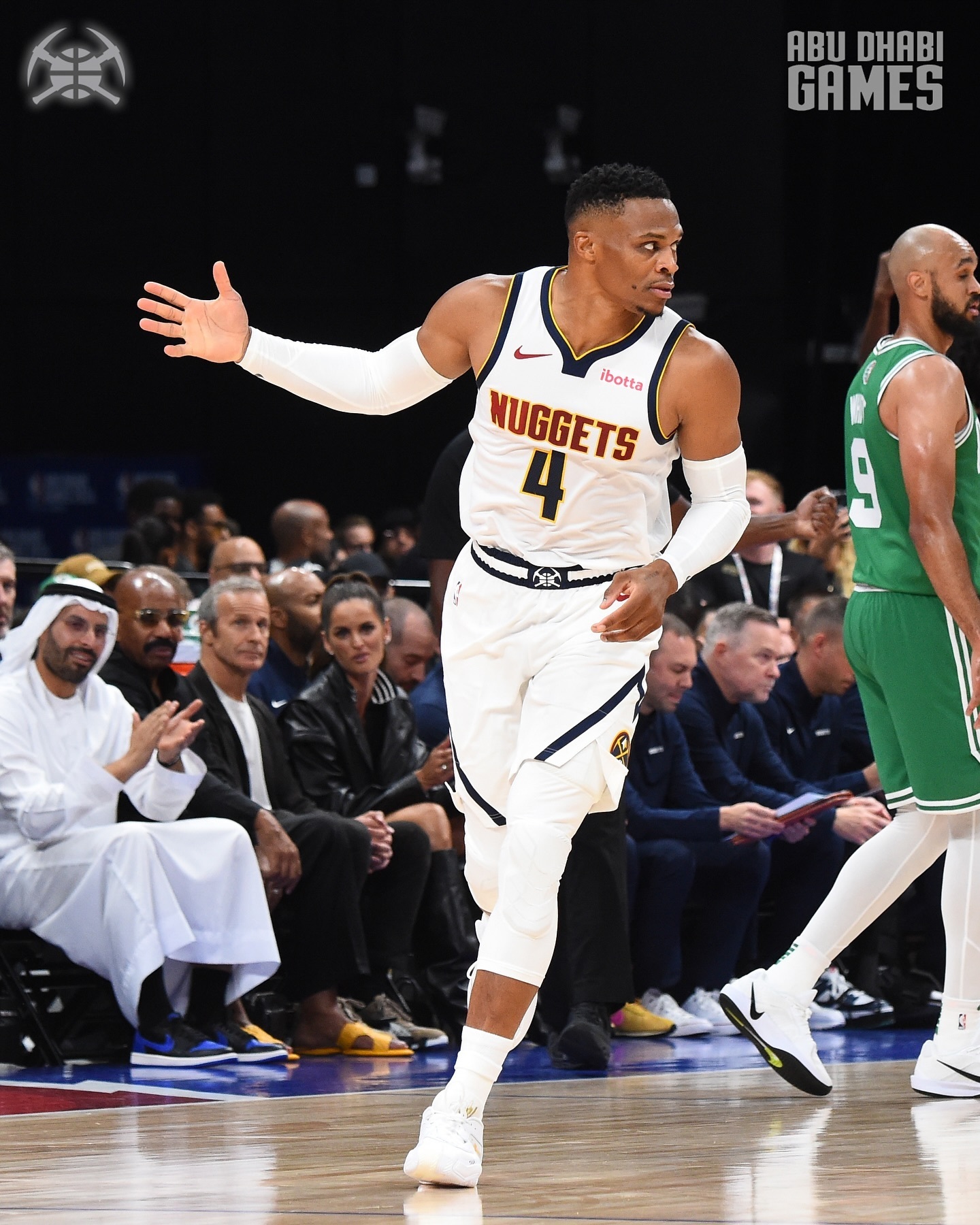 包含凯尔特人B队横扫立陶宛男篮，米切尔一己之力扛起全队的词条