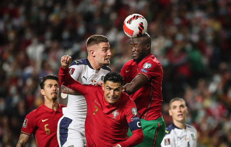 葡萄牙队绝杀英格兰队，许昕带队取胜